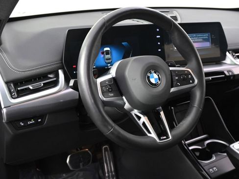 Used 2025 BMW X1 xDrive28i image 11