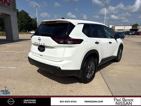 Certified 2026 Nissan Rogue S FWD image 5