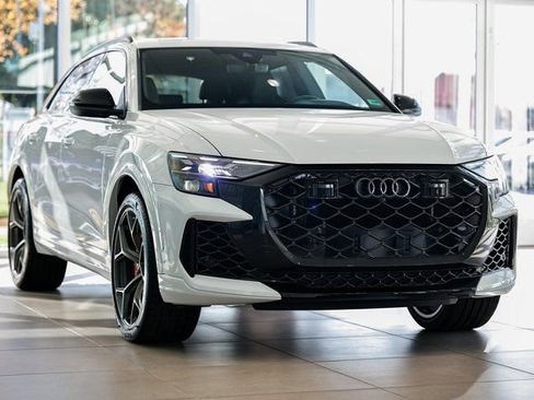 New 2026 Audi RS Q8 performance image 1