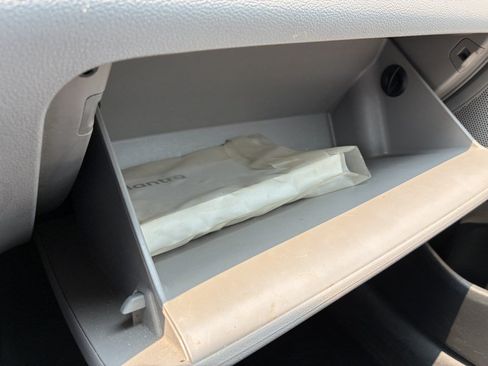 Used 2019 Hyundai Elantra SE FWD image 14
