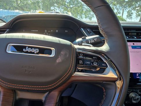 New 2025 Jeep Grand Cherokee L Summit w/ Obsidian Package AWD/4WD image 21
