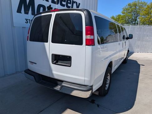 Used 2018 Chevrolet Express 3500 LT w/ LT Preferred Equipment Group RWD image 15