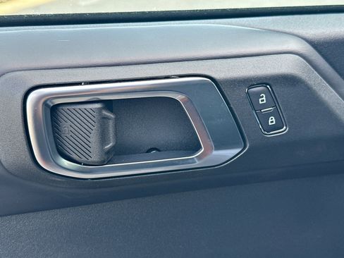 New 2025 Ford Bronco Badlands AWD/4WD image 12
