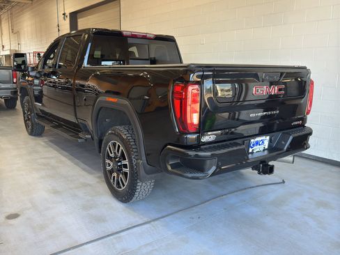 Used 2020 GMC Sierra 2500 AT4 w/ AT4 Premium Package image 3