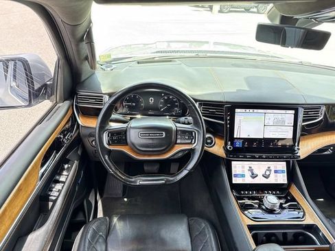 Used 2022 Jeep Grand Wagoneer Series III w/ Rear Seat Video Group 1 AWD/4WD image 20