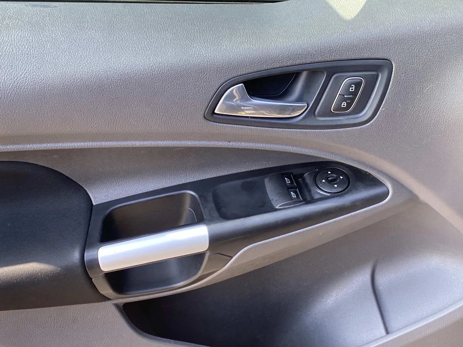 Used 2019 Ford Transit Connect XLT FWD image 16