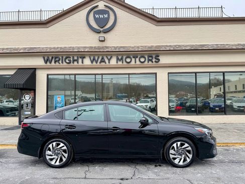 Used 2024 Subaru Legacy Limited image 2