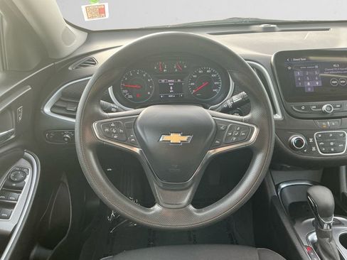 Used 2024 Chevrolet Malibu LT image 12