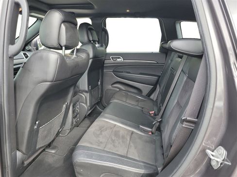 Used 2021 Jeep Grand Cherokee Laredo X image 12