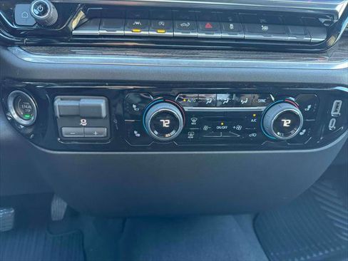 Used 2025 Chevrolet Silverado 1500 LT image 27