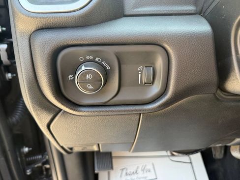 Used 2024 RAM 3500 Big Horn AWD/4WD image 22