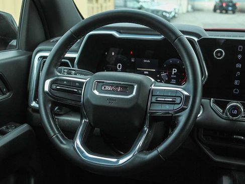 Used 2024 GMC Canyon Elevation w/ Elevation Premium Package RWD image 19