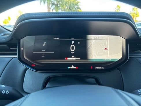 Used 2024 Land Rover Range Rover Sport SE image 11