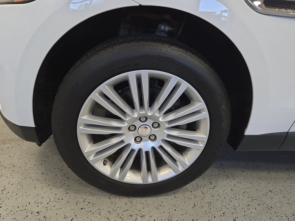 Used 2020 Jaguar F-PACE Premium AWD/4WD image 27