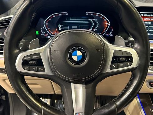 Used 2022 BMW X5 xDrive40i w/ M Sport Package AWD/4WD image 15