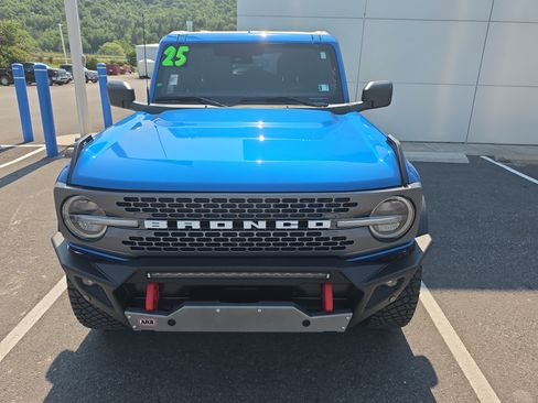 Used 2025 Ford Bronco Badlands AWD/4WD image 9