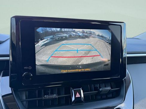 Used 2023 Toyota Corolla LE FWD image 8
