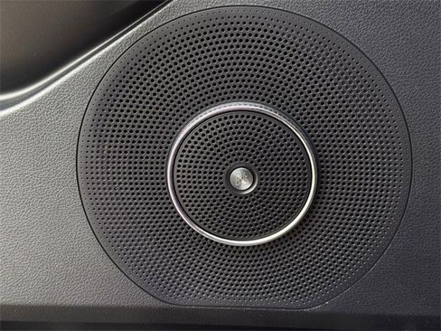 Used 2021 Ford Expedition Limited image 26