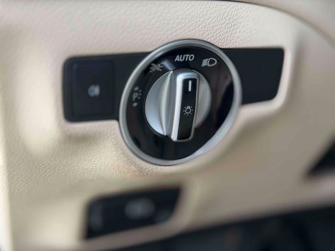 Used 2014 Mercedes-Benz CLA 250 image 26