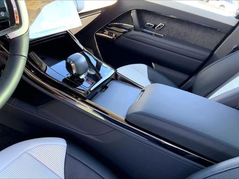 New 2026 Land Rover Range Rover Sport SV image 10