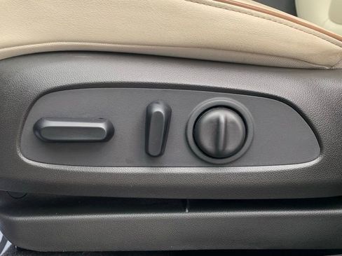 Used 2024 Buick Encore GX Avenir w/ Avenir Convenience Package image 27