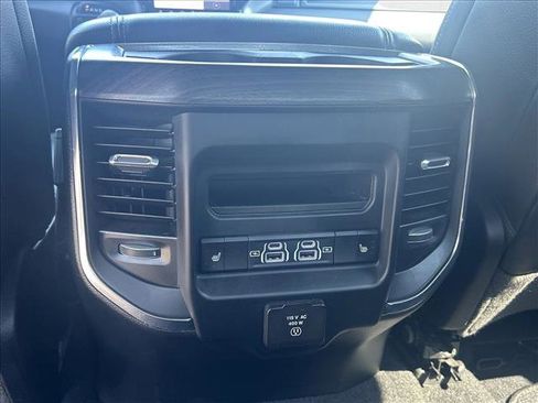 Used 2025 RAM 1500 Laramie image 16