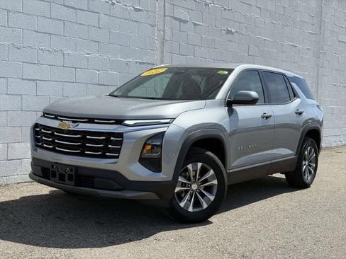 Used 2026 Chevrolet Equinox LT AWD/4WD image 1