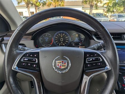 Used 2014 Cadillac XTS Premium image 30