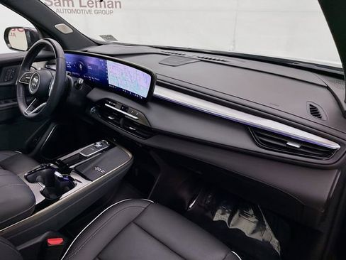 Used 2025 Buick Enclave Avenir w/ Super Cruise Package image 34