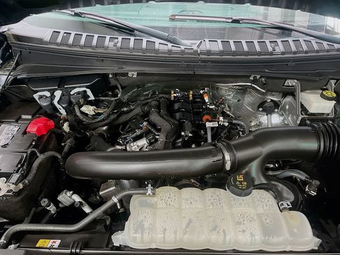 Used 2023 Ford Expedition Limited AWD/4WD image 33