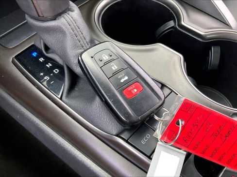 Used 2024 Toyota Camry XSE FWD image 14