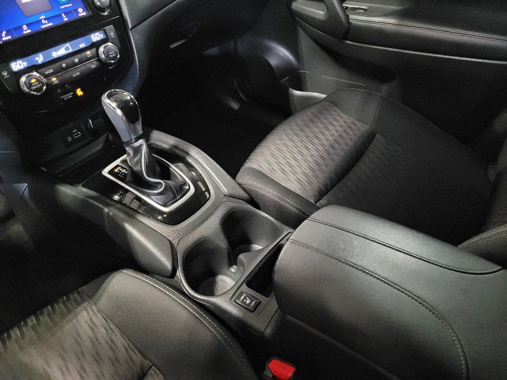 Used 2018 Nissan Rogue SV FWD image 26