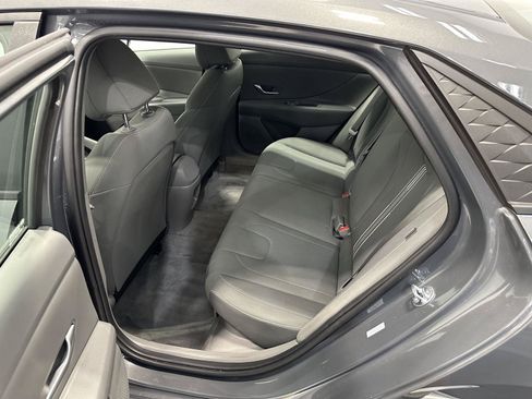 Certified 2025 Hyundai Elantra Hybrid FWD image 25