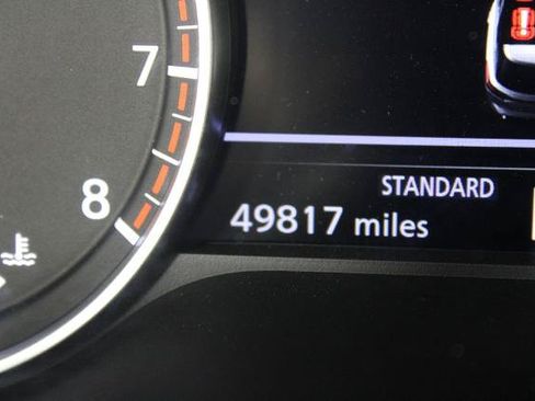 Certified 2025 Nissan Pathfinder SV FWD image 27