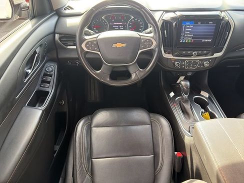 Used 2021 Chevrolet Traverse Premier FWD image 16