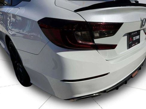 Used 2020 Honda Accord Sport image 13