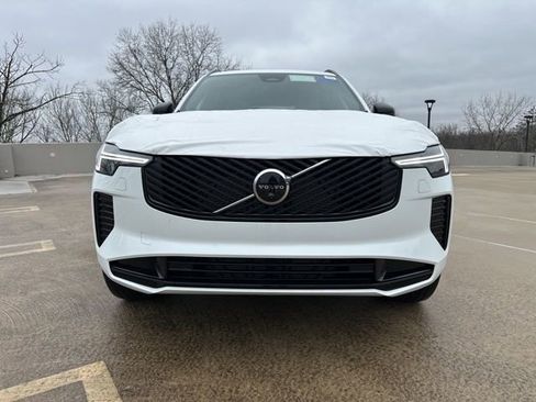 New 2026 Volvo XC90 B6 Ultra w/ Lounge Package image 2