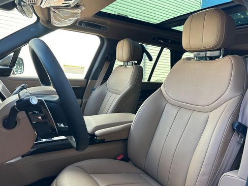 New 2026 Land Rover Range Rover SE image 6