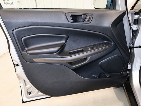 Certified 2022 Ford EcoSport SES w/ Interior Protection Package image 11