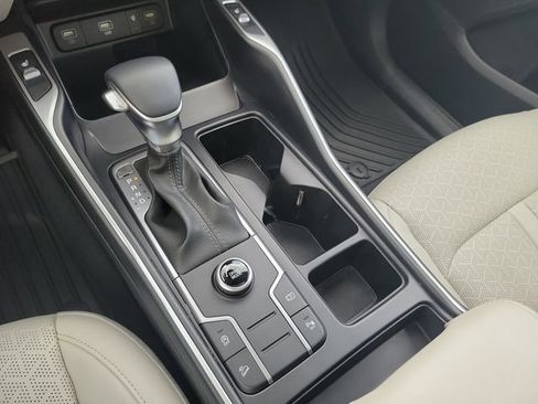 Certified 2023 Kia Sorento S w/ Panoramic Sunroof Package FWD image 28