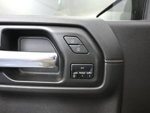 Used 2020 GMC Sierra 1500 AT4 w/ AT4 Premium Package AWD/4WD image 25