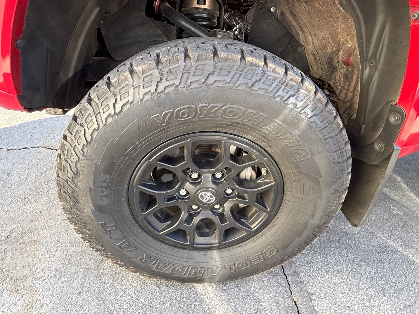 Used 2020 Toyota Tacoma SR5 w/ Technology Package AWD/4WD image 6