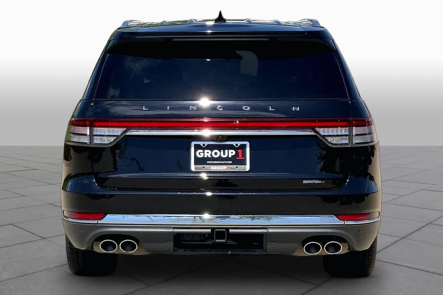 Used 2023 Lincoln Aviator Reserve w/ Equipment Group 201A AWD/4WD image 4