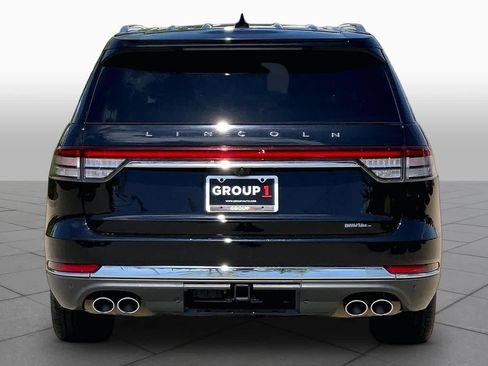 Used 2023 Lincoln Aviator Reserve w/ Equipment Group 201A AWD/4WD image 4