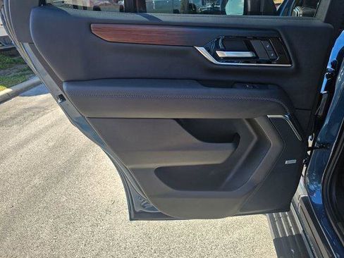 New 2026 GMC Yukon Denali w/ Sun & Power Step Package AWD/4WD image 21