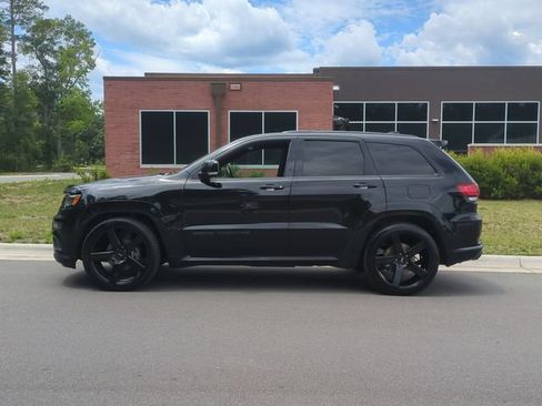 Used 2019 Jeep Grand Cherokee High Altitude AWD/4WD image 10