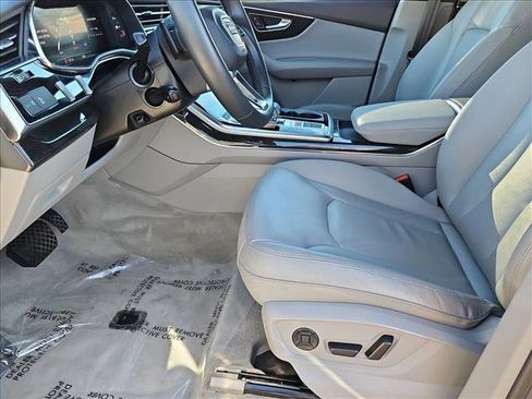 Used 2023 Audi Q7 2.0T Premium w/ Convenience Package image 17