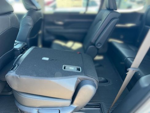 New 2026 Toyota Grand Highlander AWD image 19