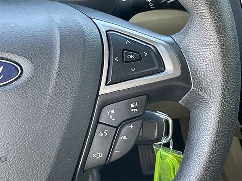 Used 2014 Ford Fusion SE image 14