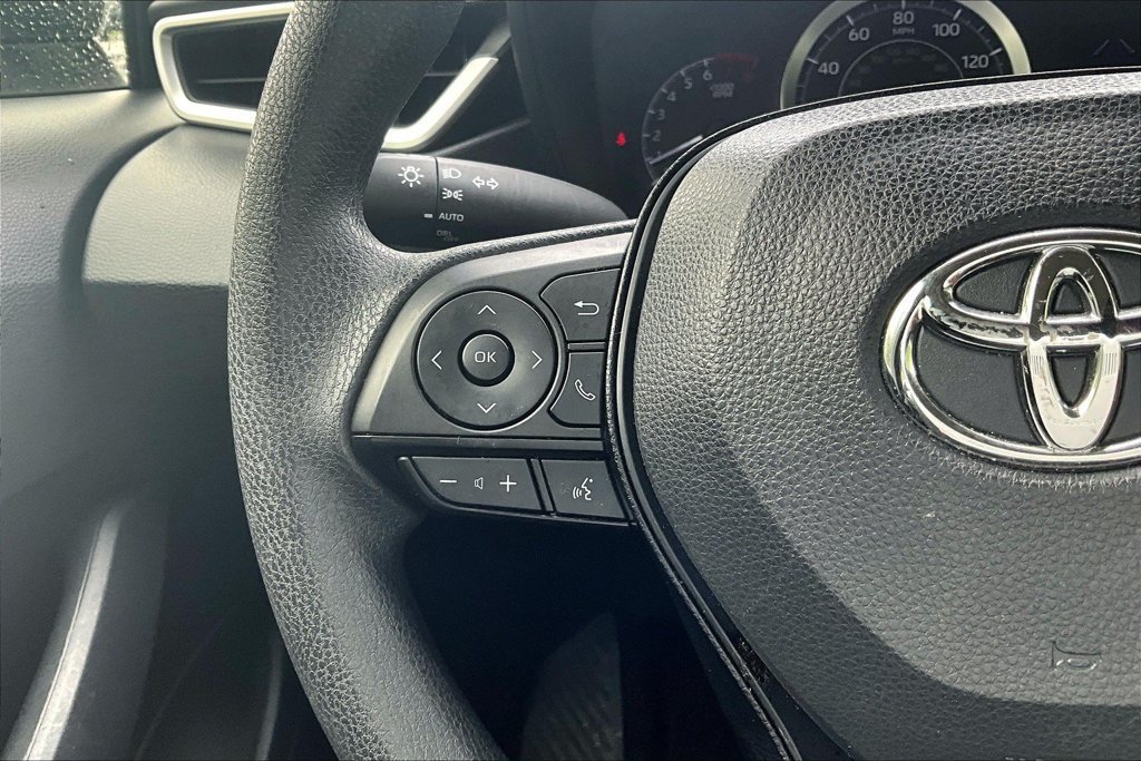Used 2021 Toyota Corolla LE w/ Carpet Mat Package (TMS) FWD image 23